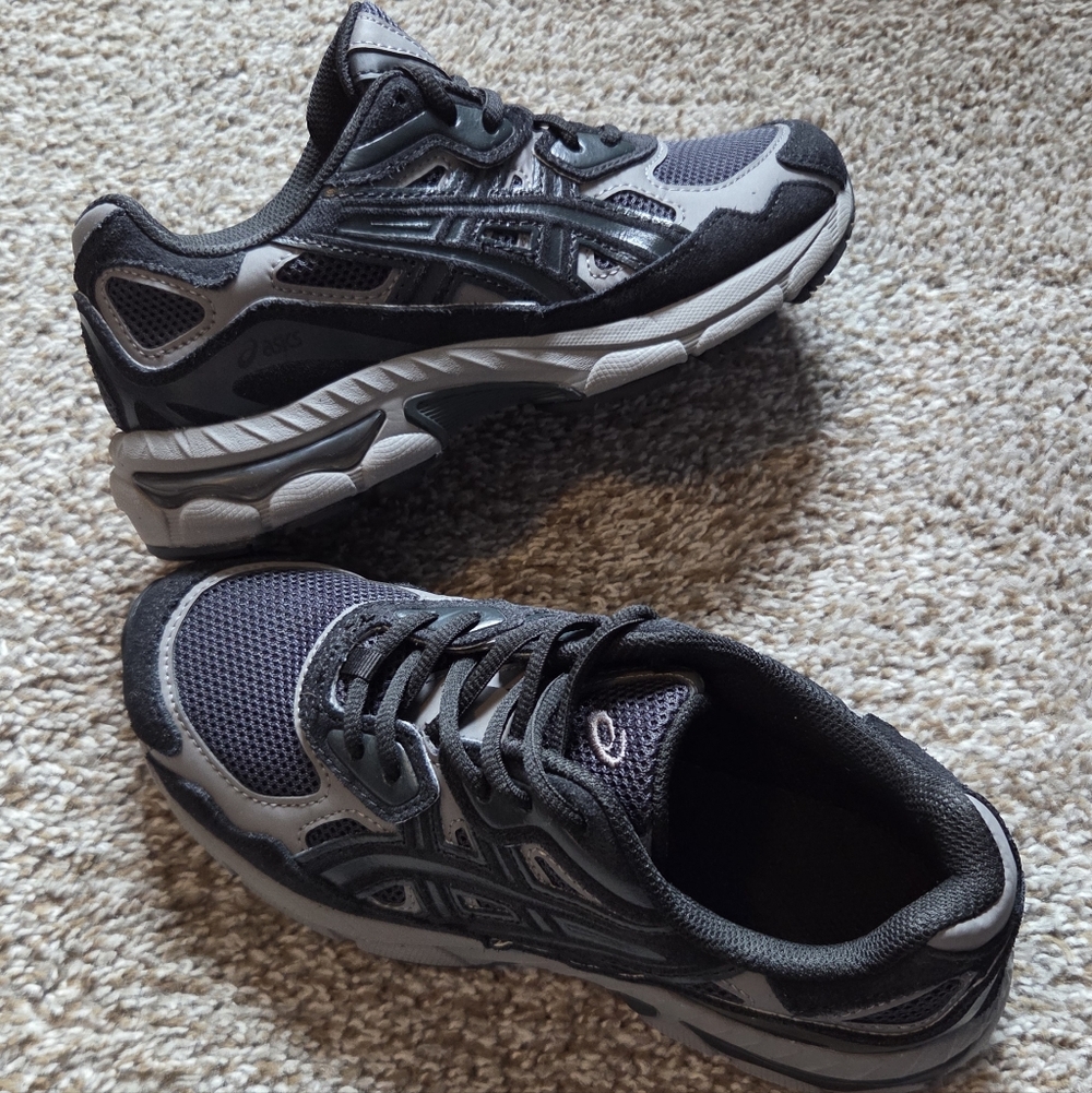 ASICS GEL-NYC School Sneakers